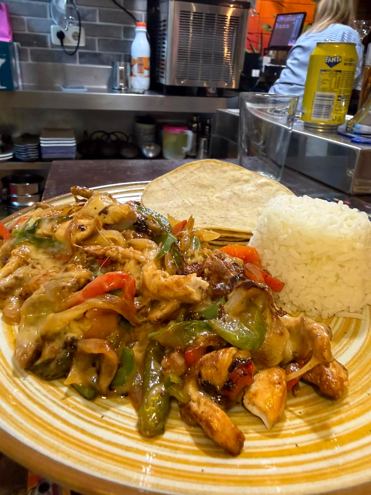 Fajitas de ternera con tortillas de maíz